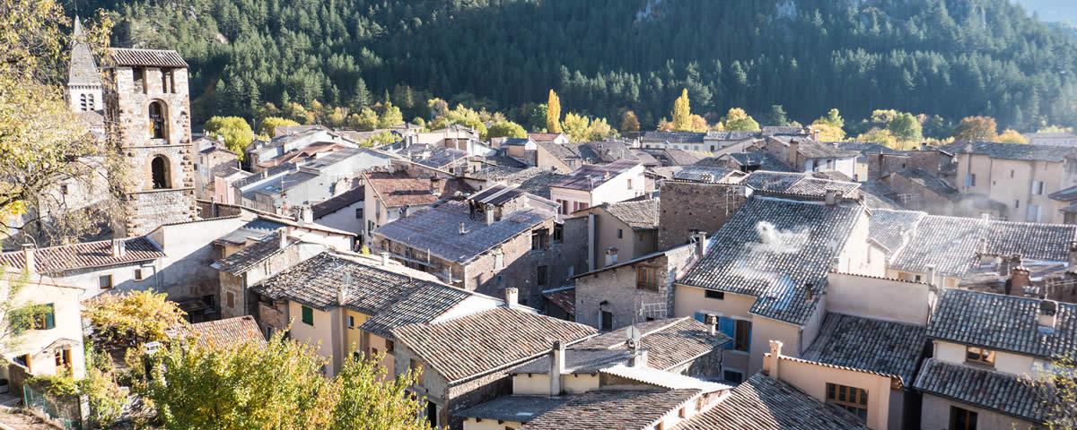 Altstadt von Castellane Blick über die Dächer