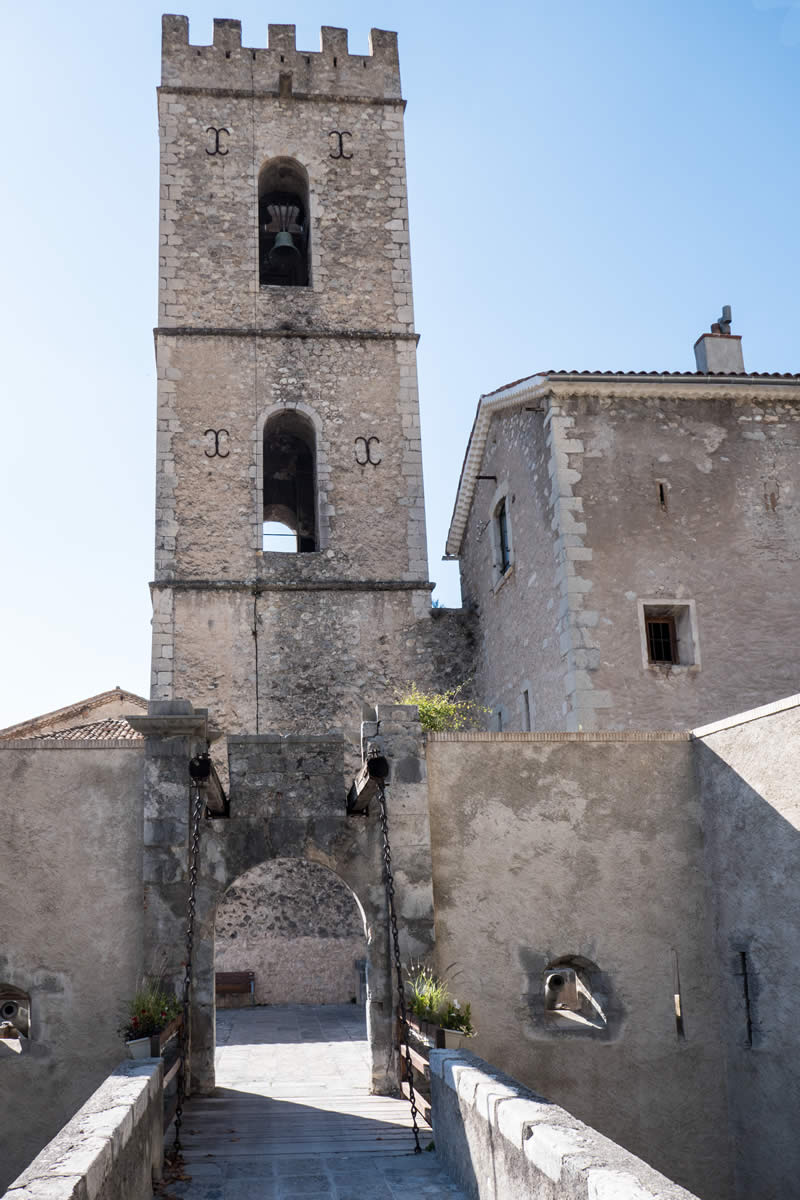 Befestigter Kirchturm Entrevaux
