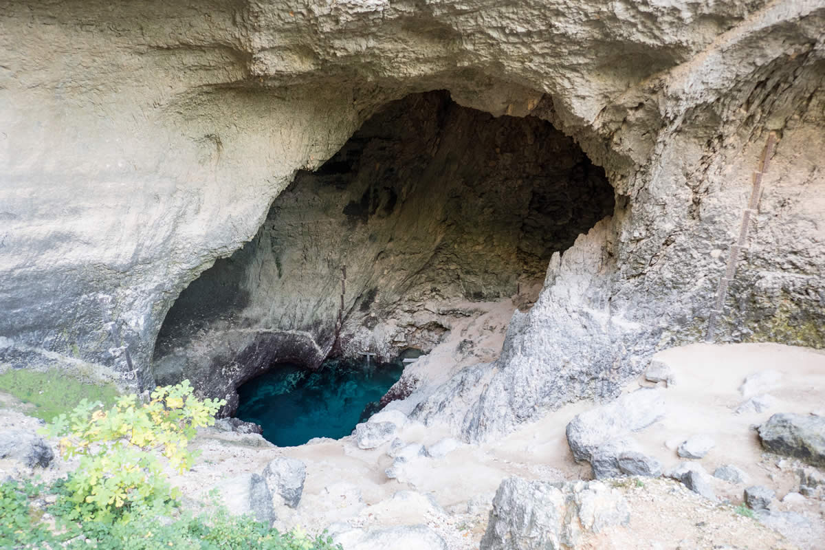 Quelle Fontaine-de-Vaucluse