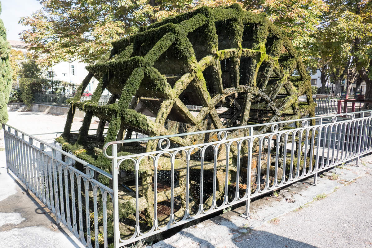 Wasserrad in L'Isle sur la Sorgue