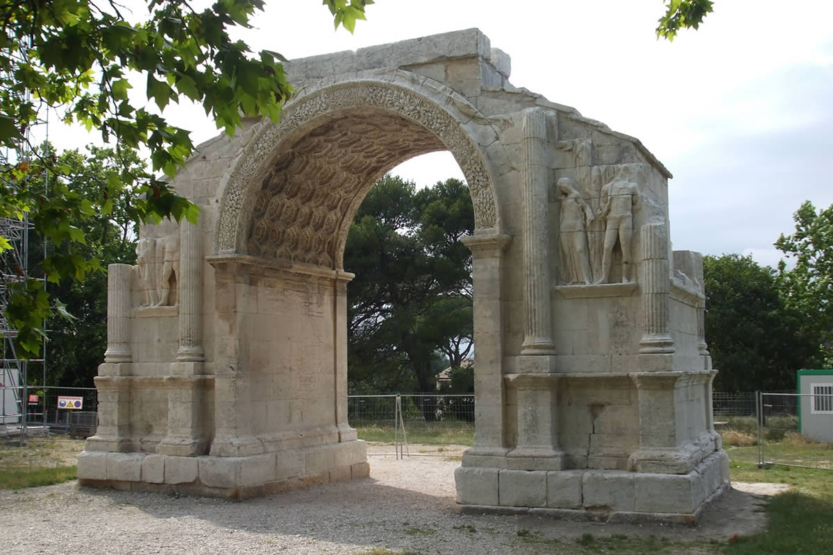 Der Triumphbogen in Glanum